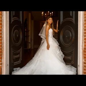 Casablanca wedding dress street size 0.